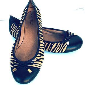 Vionic Classic Ballet Flats Hidden Arch Support Animal Print